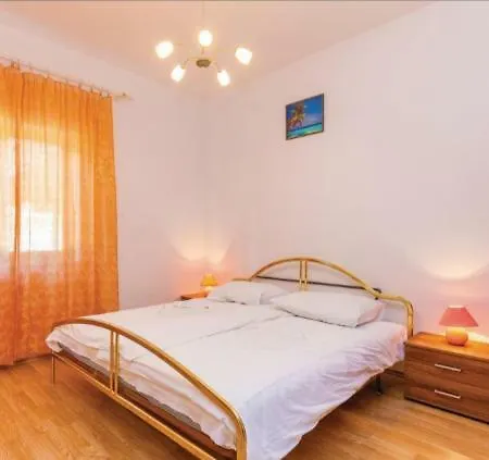 Apartment Ana *
