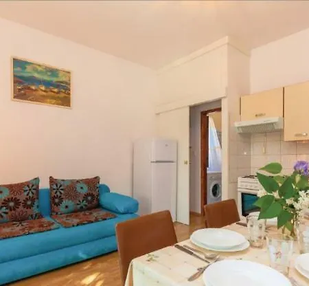 Apartment Ana *